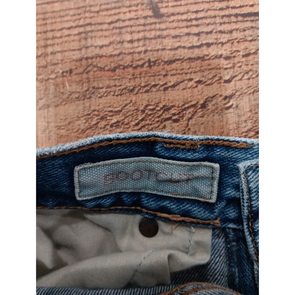 American Eagle Outfitters product pair